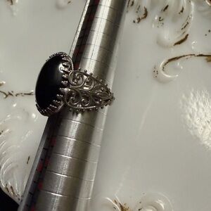 Vintage Faux Onyx Elegant Silver Tone Filigree Ring size 6